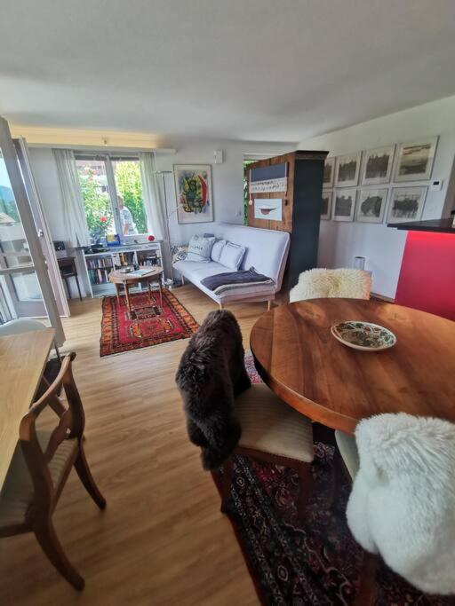 Neb-Thun Einigen, Wohnung Am See Spiez Dış mekan fotoğraf